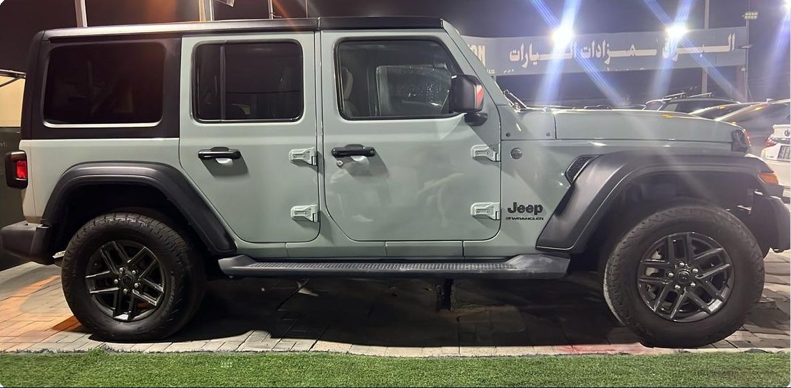 Side view of the original Jeep Wrangler
